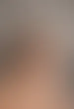 Es ist ganz schön kalt draußen! Du solltest lieber vorbeikommen damit wir ein paar heiße Spiele im Bett machen können 😉