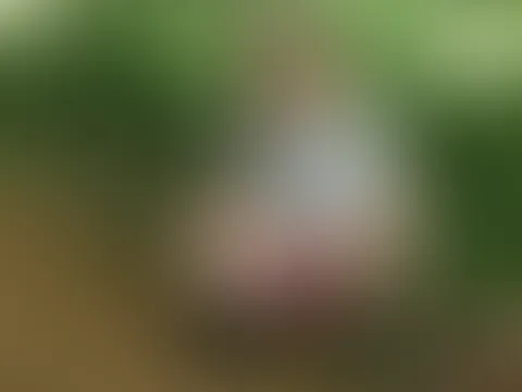 fast erwischt worden beim P*****n im Stadtpark