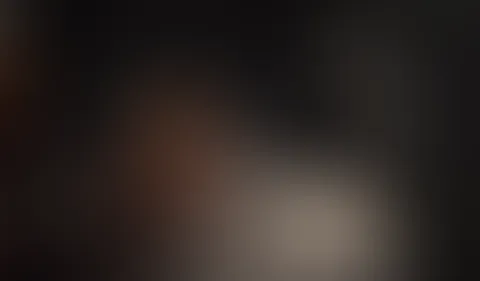 Hey ich bin MelCum und relativ neu hier! Die heiße TaraHuman wird mich heute einmal genau inspizieren! Die heiße rothaarige Milf würde ich ja schon mal gern f**ken!!! Vielleicht ergibt sich ja was hei