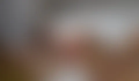 Den not geilen Nuten F**ker Sporthotel mit Micro Bikini verführt !