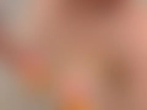 Nasse Dusche-Tease – Wasser rinnt über meinen A***h und meine offene F***e! 💦🍑