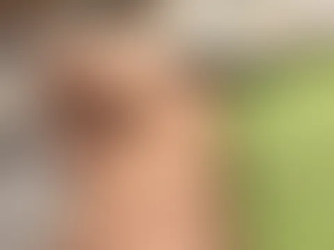 Nackt, Füße, unrasierte P***y