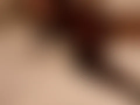 Geil den s*****z an ihrer P***y gerieben