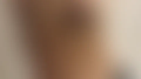 Hilf mir beim Ausziehen 🍒👖