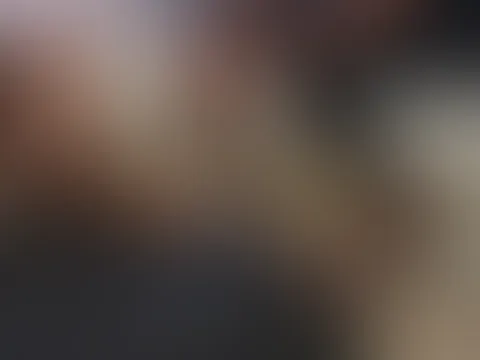 Cuckold-Extrem! Loserfreund lutscht das S****a weg