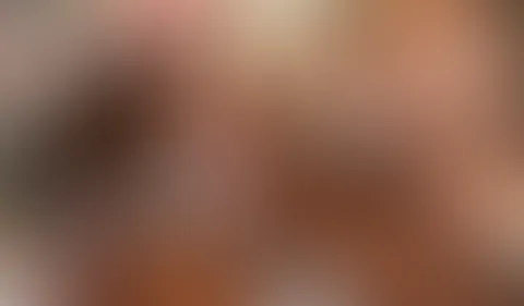 Und weiter geht der geile Spaß mit Kalinka89 und unserem Boy😋♥️ Zu zweit einen S*****z zu lutschen macht einfach gleich doppelt Spaß 😜💦 Von diesem Dreier Date kommt noch einiges, seid gespannt😁 Er