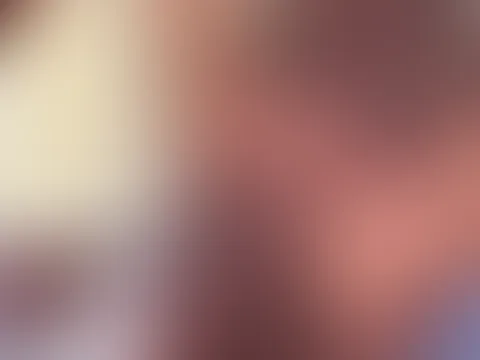 Heiße Milchspiele in der Badewanne und geiles Einseifen unter der Dusche.