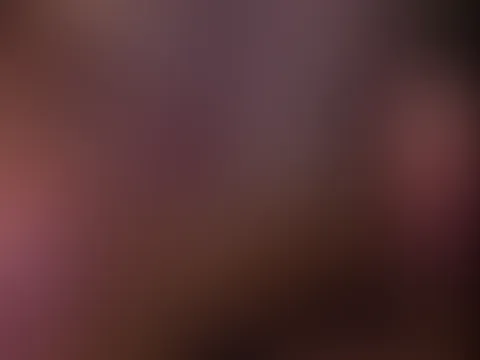 Ich spielemit meinen Titten für dich😏💋