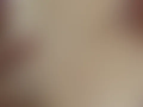 Sextape!!!🍑💦 Doggy ist mein Hobby👀 Ja du hast richtig gelesen ich liebe Doggy🥰 Ich trage eine Fischnetz Strumpfhose in weiß😏 Und schöne rote samt High Heels...😜 Mein Freund nimmt mich richtig Do