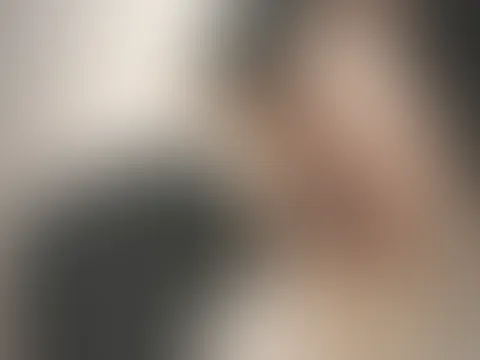 Warte du denkst du könntest mich so wirklich haben?Ich bin voll neugierig wie du das hier wirklich aushalten tust ❤️😈🥰