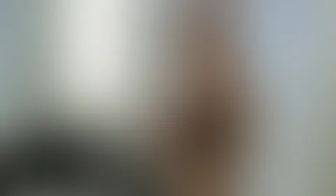„Los f**k mich„ Dirty-Talk mit Saugdildo! Du willst es mir so richtig besorgen? Du möchtest, dass ich vorher deinen S*****z blase und dich dabei anschaue? Dann solltest du diesen geilen Soloclip nich