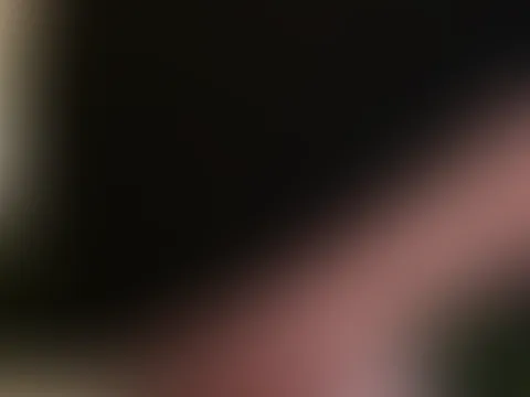 Ich F**k mich mit einer Dicken Gurke