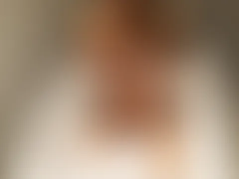 Geile Fotos in Badewanne mit Schaum :)
