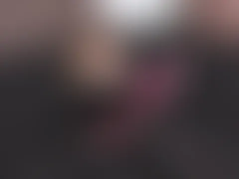 NYLONS VOLLGESPRITZT!!! Bitte F**K MICH BLANK in meinen Heels!