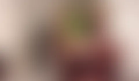 Der Grinch hat mir auf die Titten g******t! Da bekommst zu Weihnachten ganz unverhofft die Titten vom Grinch vollg******t… anstatt den dicken Sack vom Weihnachtsmann! HAHA… Somit wäre aber auch das Ge