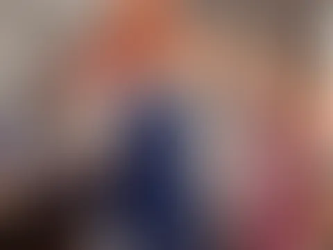 ch bin bereit für eine sportliche Yoga session :) Morgen lade ich ein paar Videos dazu hoch :) die verschärfte Variante bekommst du im Abo ;)
