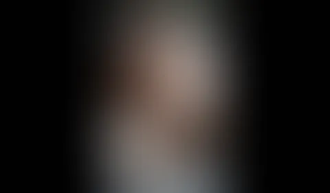 Na gefällt dir wie ich mit mein Toy an mir rumspiele? Willst du mir nicht dabei Helfen?
