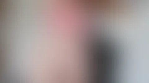 Manchmal darf es auch ein richtig knalliges Dessous sein, oder? Wahnsinn wie das meine Titten pusht 😍🔥
