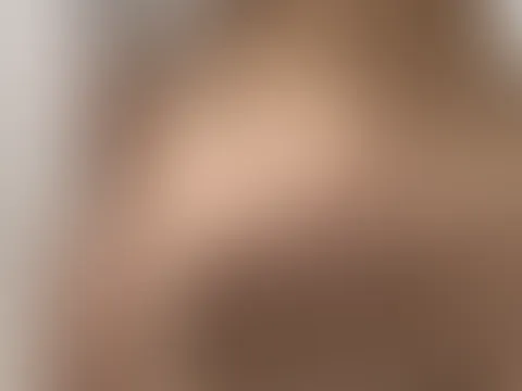 Nach dem Tittenf**k leckst du mir die P***y? 😏