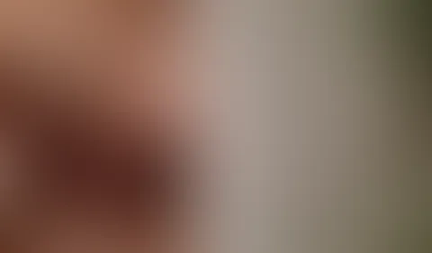 Ich streichel meine rasierte M****i
