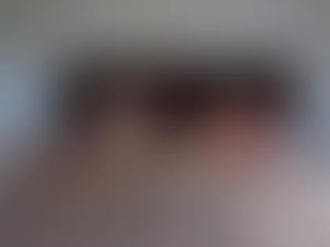 Los komm ins Bett zu mir und lass uns spaß haben!