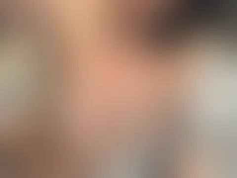 was stellen wir beide jetzt an? knabberst du mir an meinen süssen titten??