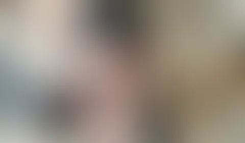 Riskant! Blowjob im Hausflur!