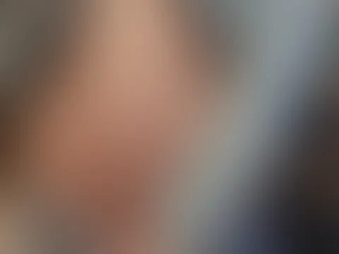 Selbstbefriedigung im Stehen, man kann sehen wie feucht es war