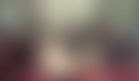 Double penetration with fuckingmachine and vivration toy