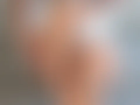 Ohoh wie du siehst bin ich ziemlich in Fummel - Laune, wo soll ich als nächstes weiter machen? 😈