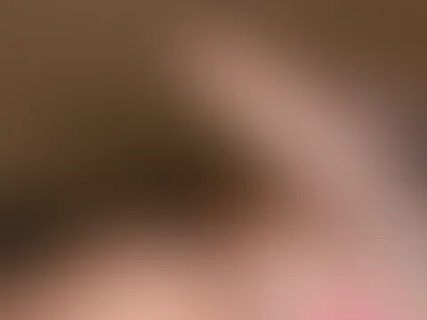 Darf ich meinen A***h vor deinem Gesicht fingern? 😈😍 ich lutsche danach auch deinen S*****z! 🍆💦