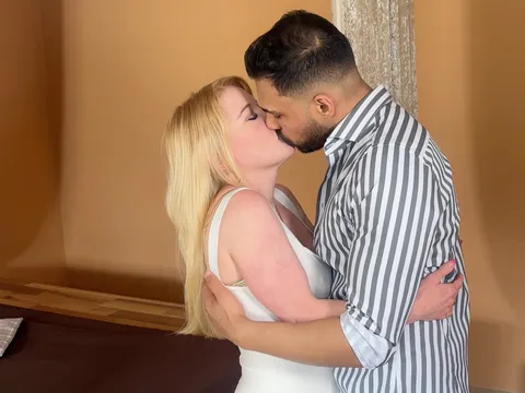 C******e hausfrau bekommt m****i f**ken C******e Housewife gets p***y f**k