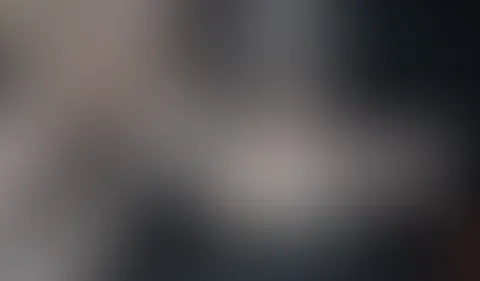 Teeny gewürgt, Nippeltwist und AO Arschf**k mit C******e