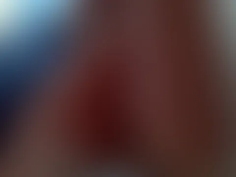 Muss kurz P**i machen, aber die Toilette ist besetz