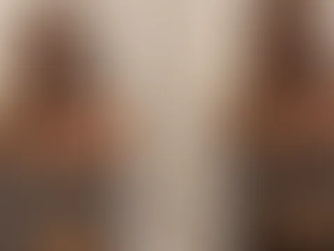 MAche es mir mit meiner BÜRSTE im Bad im Badezimmer meiner Eltern selber 🤭