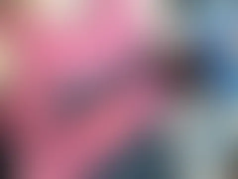Heute bin ich den ganzen Tag mit dem Auto unterwegs 🚗💨 Aber keine Sorge – ich nehme dich natürlich trotzdem ein bisschen mit. 😘 Freu dich auf ein paar Einblicke, spontane Momente und alles, was heu