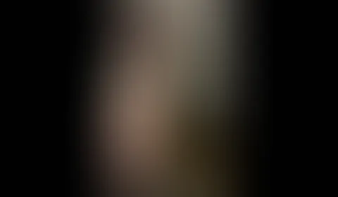 wir brauchen mehr nackte haut oder?