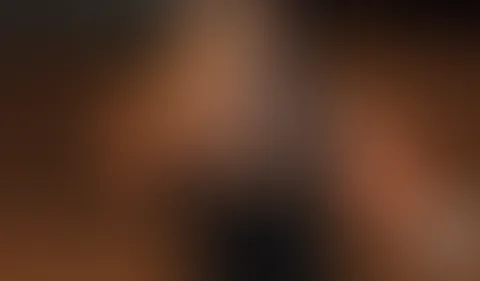 MiaXXX - PARTYSCHLAMPE fürs P**sen bezahlt
