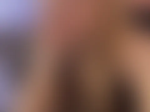 Jogginghose an, Welt aus. ☁️✨ Das Wochenende kann offiziell starten! Was sind deine Pläne? 😈