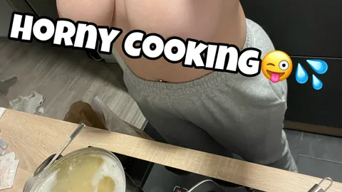 Got turned on whilst cooking 😜💦