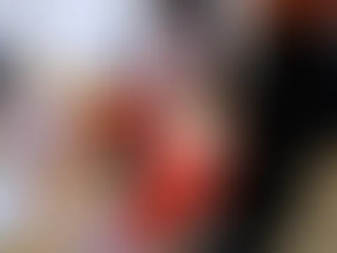 Unterwürfige Sekretärin wird bestraft!