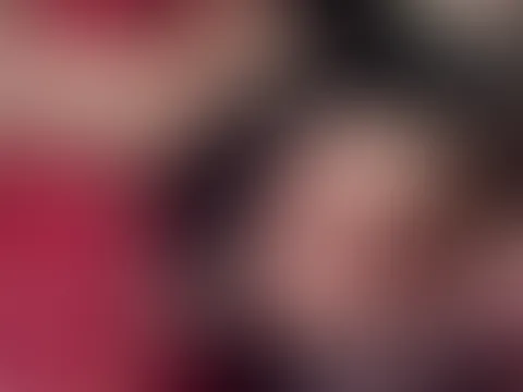 Lutsche den einen Dildo, f**ke mich mit dem noch grösseren😍