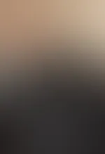 Es ist an der Zeit deinen Blick aufzurichten, das Jahr ist bald vorbei. Also keinen Grund den Kopf runterhängen zu lassen. Im Gegenteil, ich will, dass du von unten nach oben schaust… während du knies