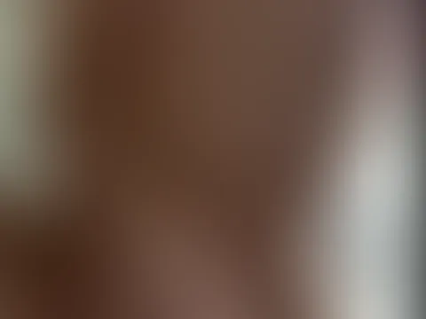 Meine p***y mit meiner Bürste penetriert 😋👅