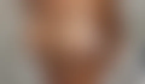 Komm mit mir ins bad und hilf mir beim einseifen 😈