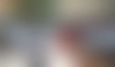 meine erste überraschungs NS-Dusche während Blowjob!