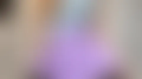 Würdest du dich unter meinem Rock wohlfühlen? 🔥