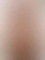 Nach der Umzugspause bin ich wieder am Start ;) Heute etwas feucht fröhlicher in der Badewanne beim entspannen.