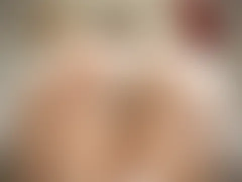 🤫 in meinen privaten Inhalten gibt es ein ganzes Album von mir in der Badewanne 😝