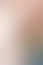 Es scheint die Sonne 🌞 und die strahlen sind heiß, ich liege mit meinem Top ohne BH und meiner Leggins ohne String auf meiner lounge, und ziehe mir meine Kleidung beiseite so das du mal lauschen darf